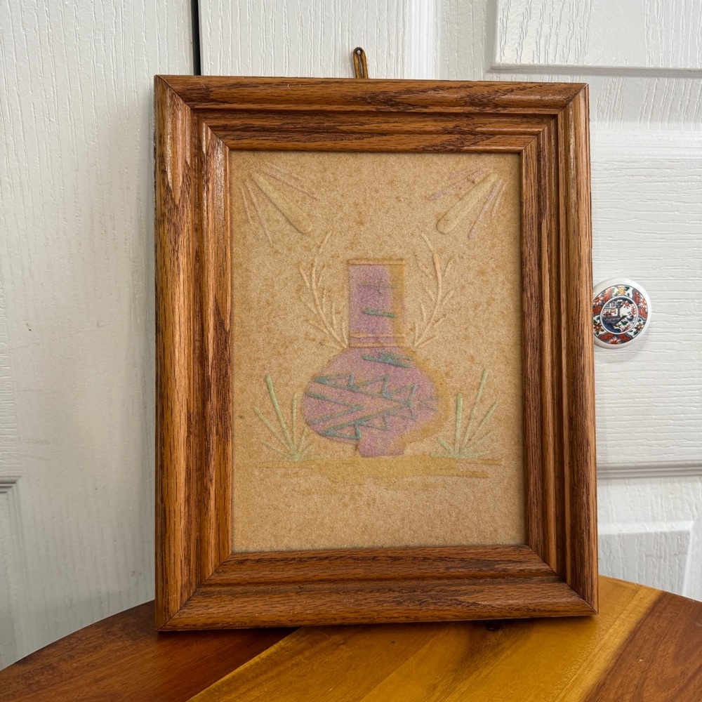 Handmade New Mexico Navajo pot framed sand‎ art